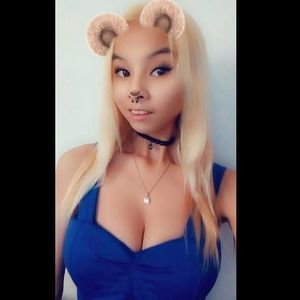 Meet your Posher, Ash